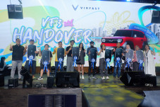 VinFast VF 3 Resmi Temani...