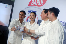 BEAR BRAND Hadirkan...