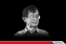 Sastrawan Ajip Rosidi...