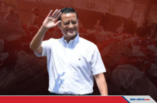 Menteri Sosial Juliari...