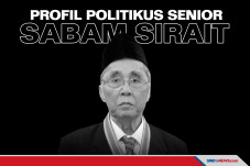 Sabam Sirait Memulai...