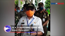 Bupati Pasangkayu Salurkan...