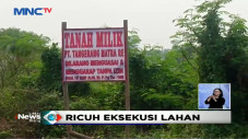 Warga Usir Petugas,...