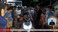 Seorang Pria Menangis...