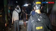 Dua Kelompok Warga Tawuran...