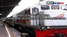 Imbas Demo, Kereta Jarak...