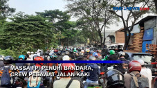 Massa FPI Penuhi Bandara,...
