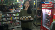 Penjaga Warkop Mirip...
