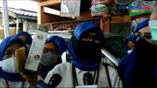 Senangnya Emak-emak...