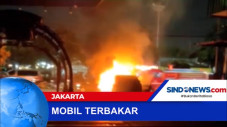 Mobil Sedan Terbakar...