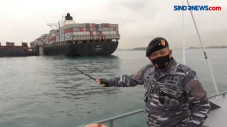 Kapal Super Cargo Angkut...