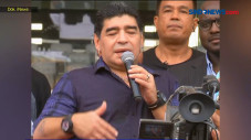 Diego Maradona Meninggal,...
