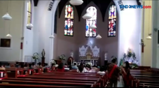 Misa Natal di Gereja...