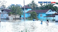 Ratusan Rumah di Tiga...