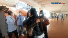 8 Keluarga Korban Pesawat...