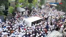 Gemuruh Takbir Sambut...