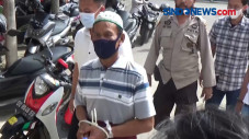 Duel Maut, Seorang Pria...