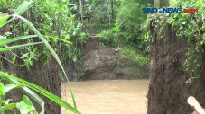 Jembatan Penghubung...