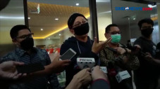 4 Jam Diperiksa Penyidik,...