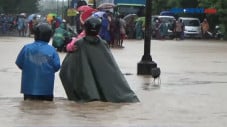 Jalan Tergenang Banjir...
