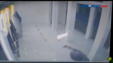 ATM Dilempar Bom Molotov...