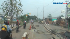 Jembatan Penghubung...