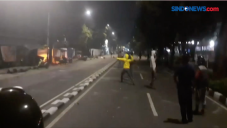 Dua Kelompok Warga Tawuran...