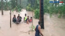 Banjir Terjang Kota...