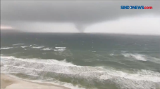 Angin Tornado Hantam...