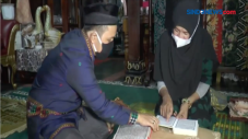 Pesantren Ini Menampung...