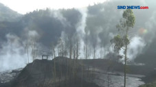 Erupsi Kawah Sileri...