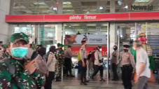 Cegah Kerumunan, Penegakan...