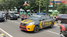 Imbas Kerumunan, Jalan...