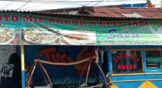 Punya Usaha Soto, Sapri...