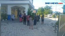 Setahun Tak Digaji,...