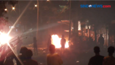 Tembakan Gas Air Mata...
