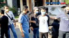 Pemuda Pukuli Tunangannya,...
