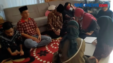 Pasutri Tuna Netra Ajarkan...