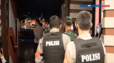 Petugas Gabungan Melakukan...