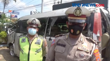 Kecelakaan Tunggal Minibus,...