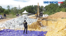 Ribuan Botol Air Zam-Zam...