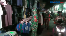 Pasar Malam Dibubarkan,...