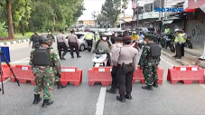 Ratusan Kendaraan Masuk...