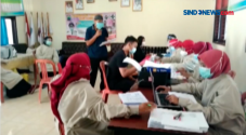 Ratusan Lansia Ikuti...
