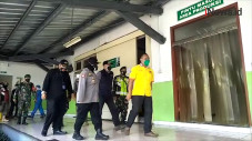Banyak Laporan Perusahaan...