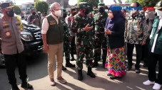 Panglima TNI Tinjau...