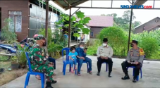 Video Call dengan Presiden...