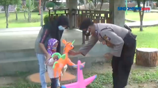 Cegah Kerumunan, Petugas...