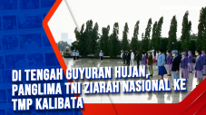 Di Tengah Guyuran Hujan,...
