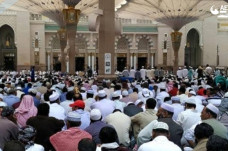 Salat Tarawih di Masa...